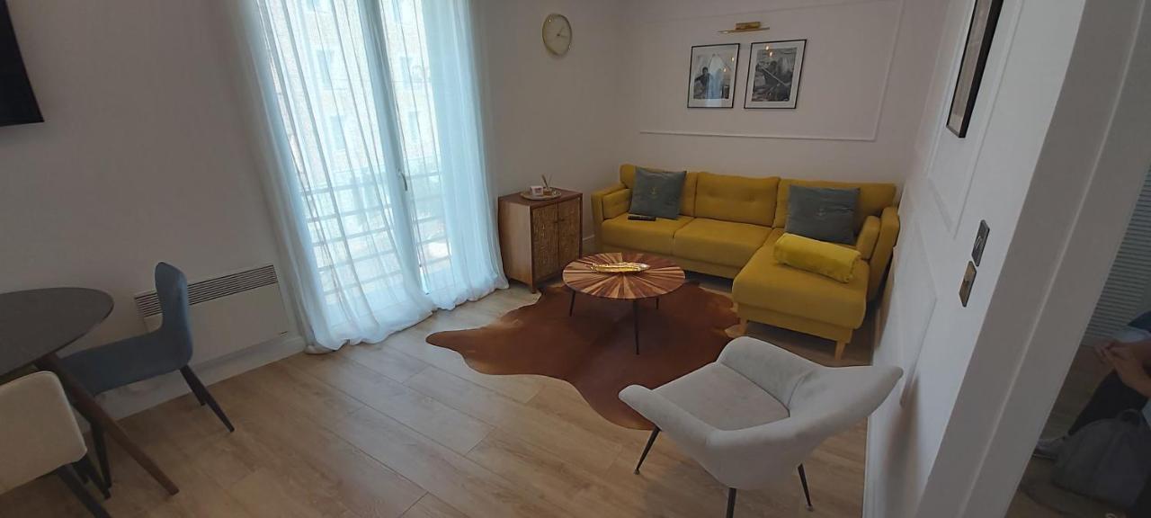 123 Sadi Carnot, Classe 2 Etoiles Saint-Raphaël المظهر الخارجي الصورة