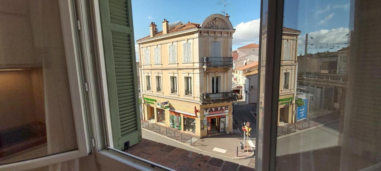 123 Sadi Carnot, Classe 2 Etoiles Saint-Raphaël المظهر الخارجي الصورة